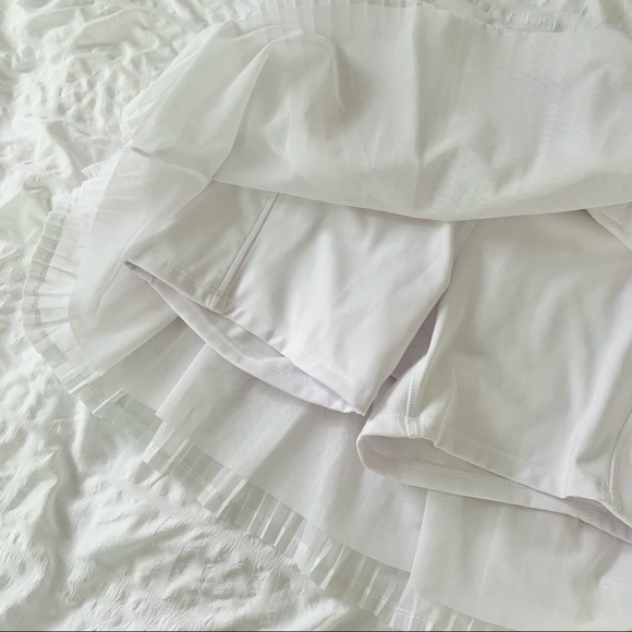 New Ibkul White Tennis Skirt Skort UPF 50 - Picture 6 of 8